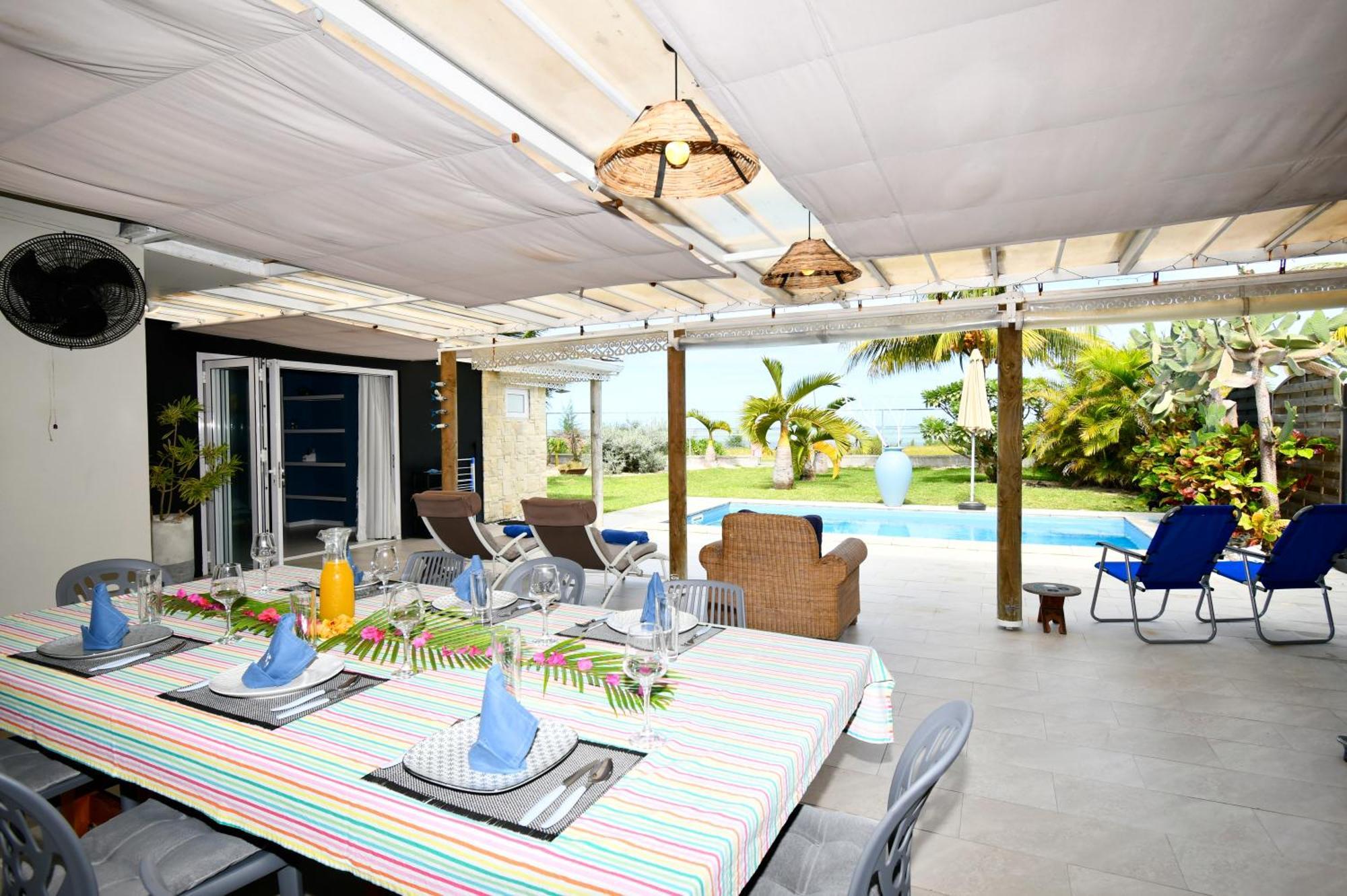 Chalet Kestrel With Pool On The Beach Riambel Ngoại thất bức ảnh