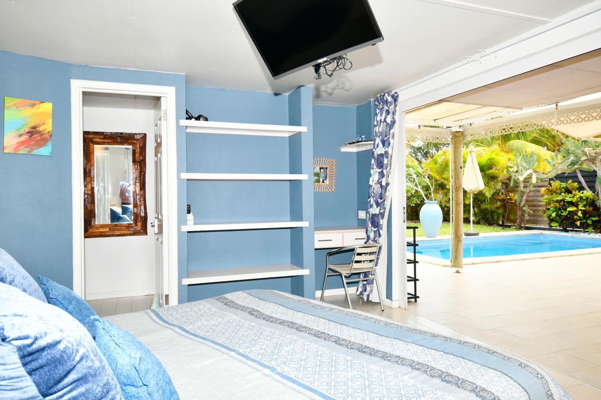 Chalet Kestrel With Pool On The Beach Riambel Ngoại thất bức ảnh